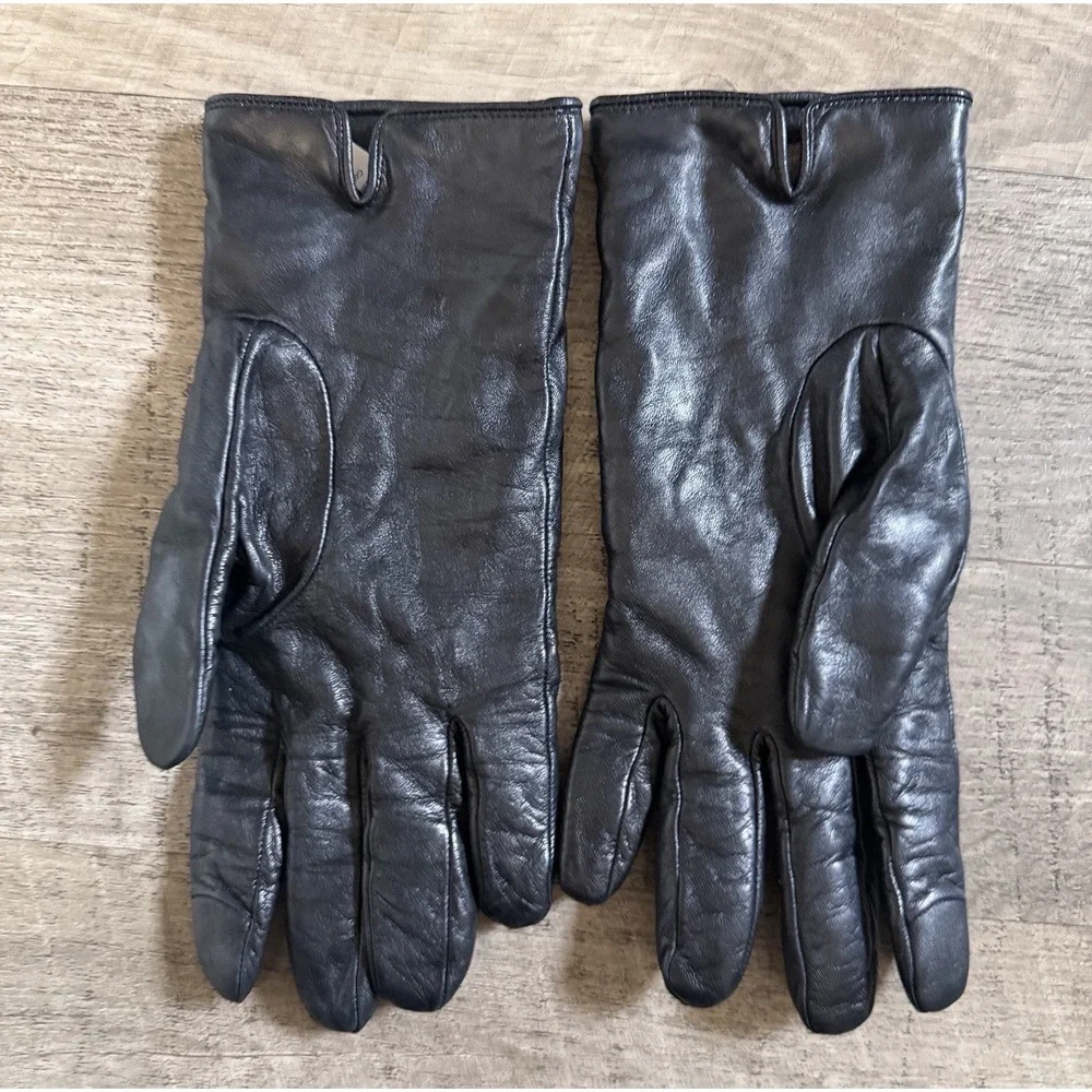 Coach Black Sheep Leather Women's Gloves Size 7.5 100% Wool Lining Gold Logo